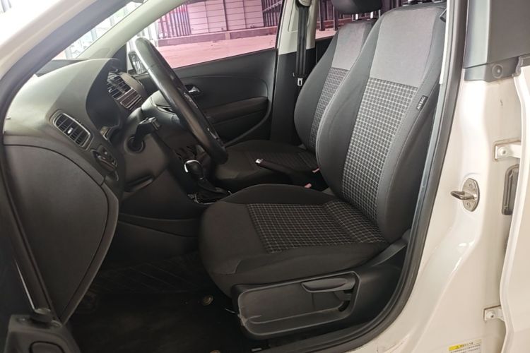 Volkswagen Polo 2019 #15 Volkswagen Polo 2019 car image #15
