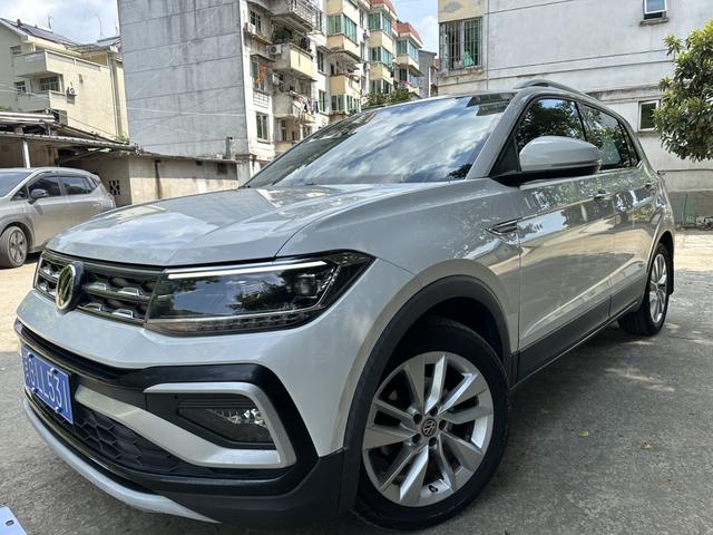 Volkswagen T-Cross 2020 #10 Volkswagen T-Cross 2020 car image #10