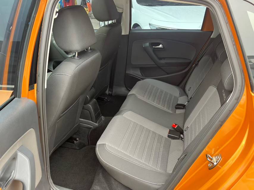 Volkswagen Polo 2015 صورة سيارة #8
