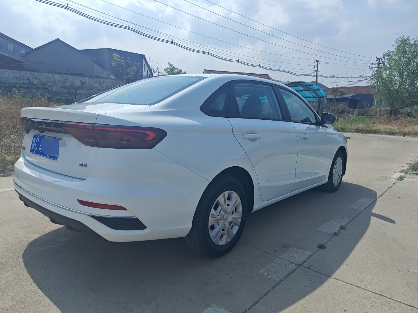 GEELY Emgrand 2025 car image #4