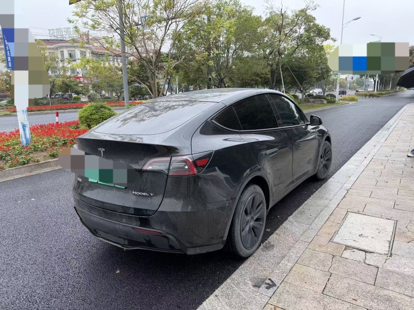 Tesla Model Y 2024 #4 Tesla Model Y 2024 image de voiture #4