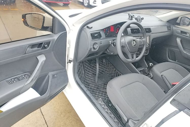 Volkswagen Santana 2017 #12 Volkswagen Santana 2017 car image #12