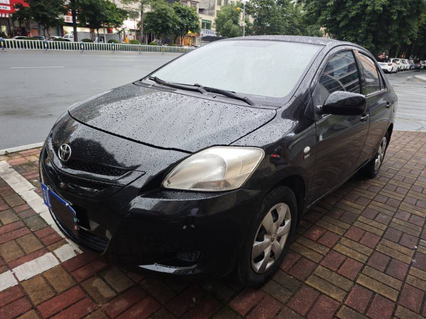 2008 2008 car image