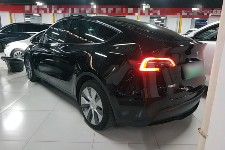 Tesla Model Y 2022 #7 Tesla Model Y 2022 immagine di auto #7