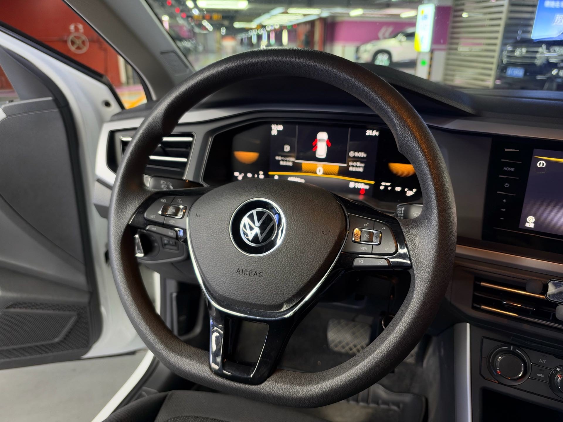 Volkswagen Polo 2023 #10 Volkswagen Polo 2023 صورة سيارة #10