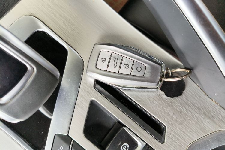 GEELY Coolray 2020 immagine di auto #9