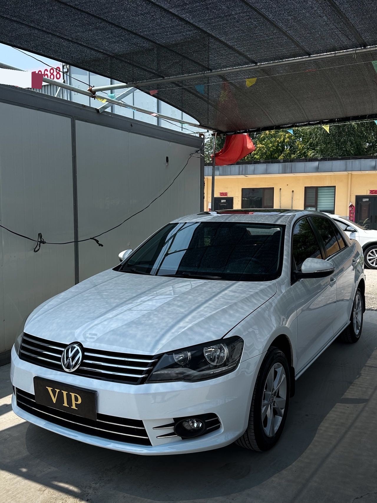 Volkswagen Bora 2014 car image 