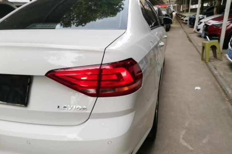 Volkswagen Lavida 2020 car image #8
