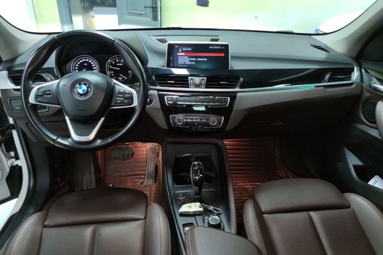 BMW X1 2020 car image #10