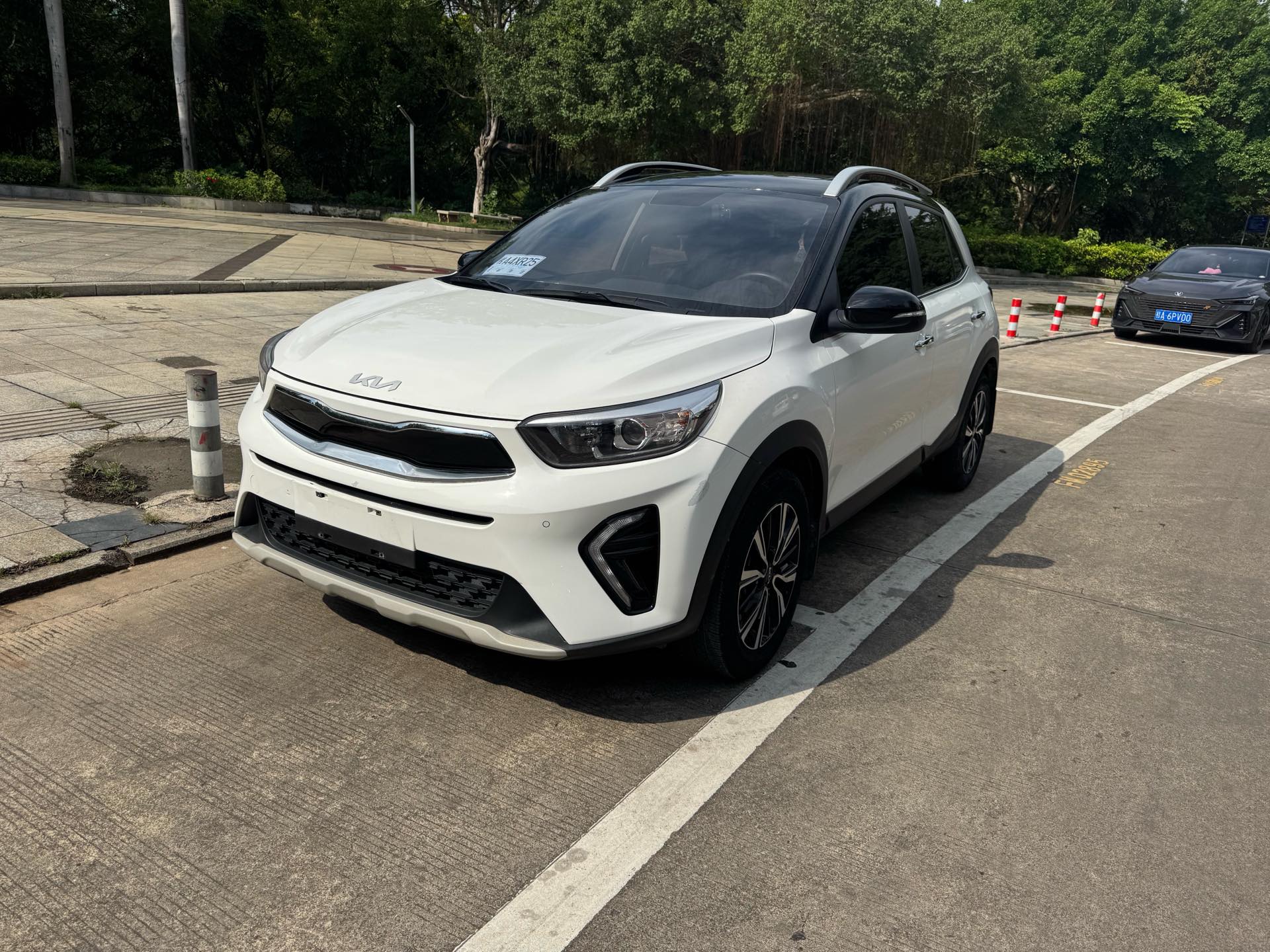 Kia KX1 2022 car image 