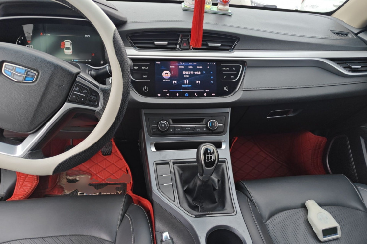 GEELY Emgrand 2019 car image #10