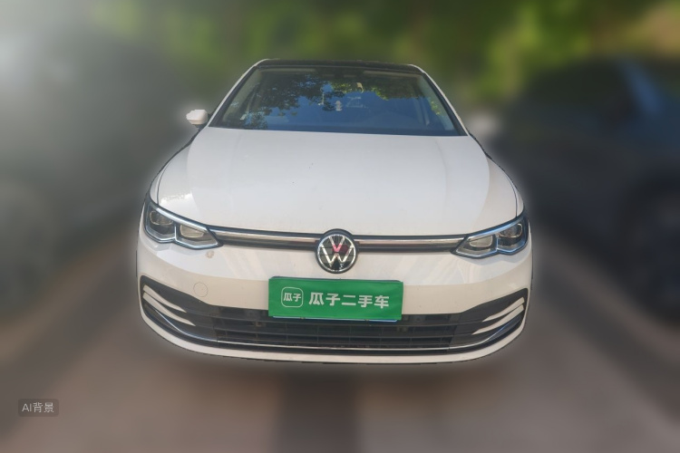 Volkswagen Golf 2021 car image #3