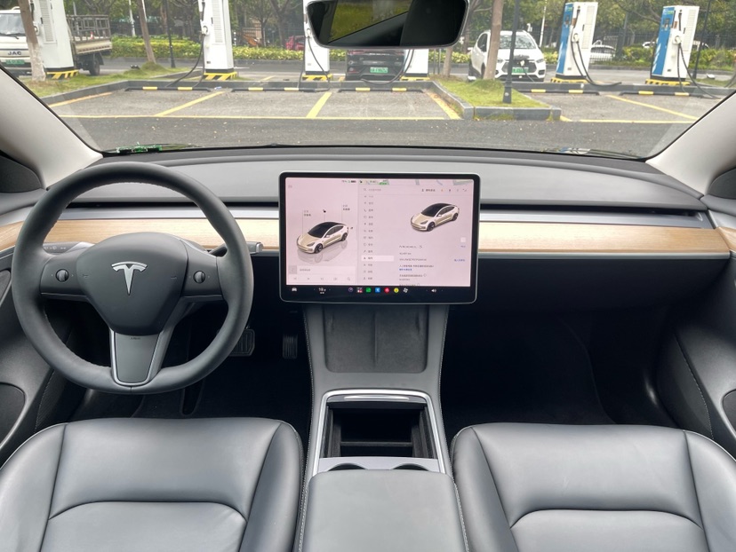 Tesla Model 3 2023 #13 Tesla Model 3 2023 car image #13