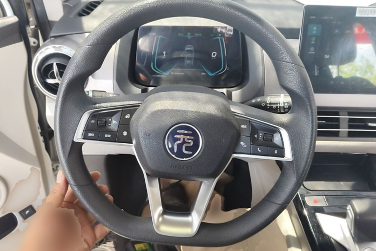 BYD Yuan Pro 2021 immagine di auto #11