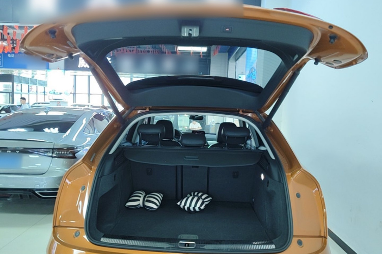 Audi Q3 2018 #19 Audi Q3 2018 car image #19