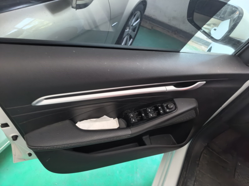 GEELY Emgrand 2025 car image #2