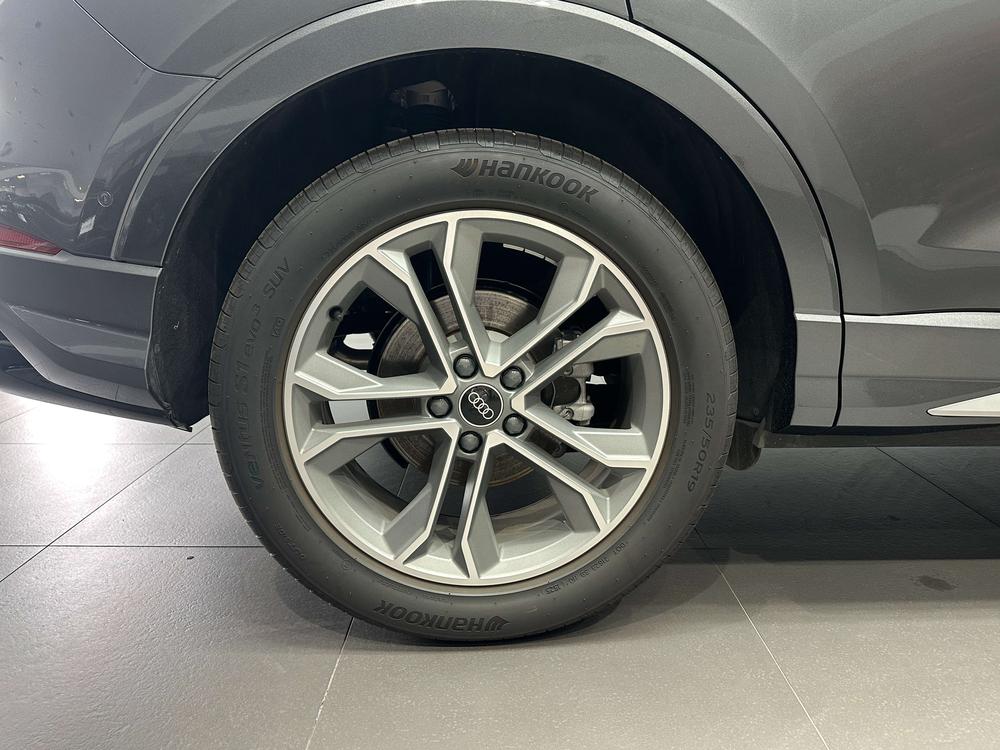 Audi Q3 2025 immagine di auto #9