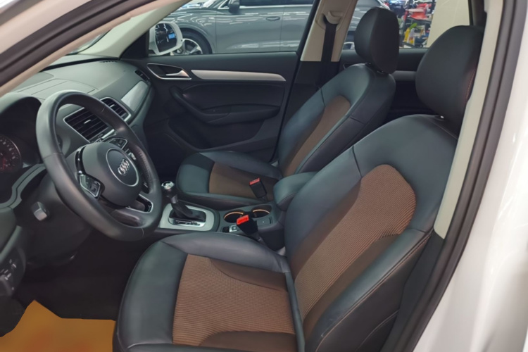 Audi Q3 2017 #19 Audi Q3 2017 car image #19