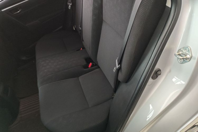 Toyota Corolla 2018 car image #17