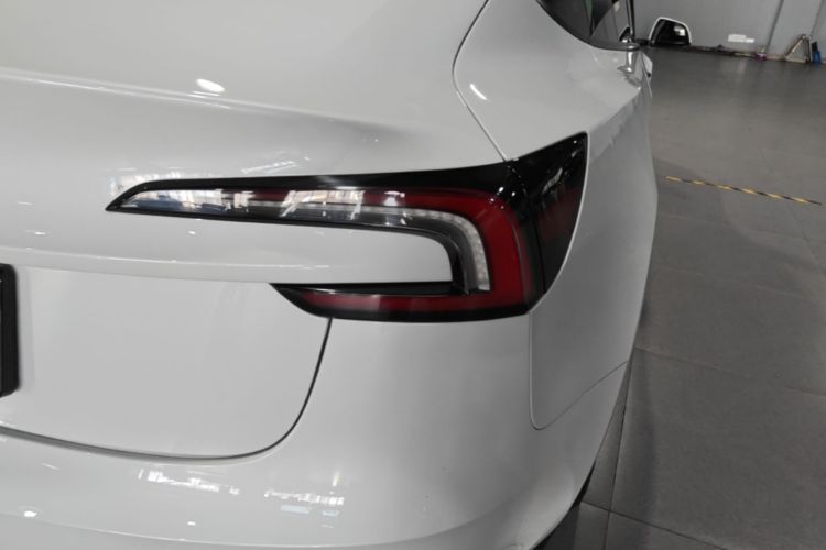 Tesla Model 3 2025 #8 Tesla Model 3 2025 car image #8