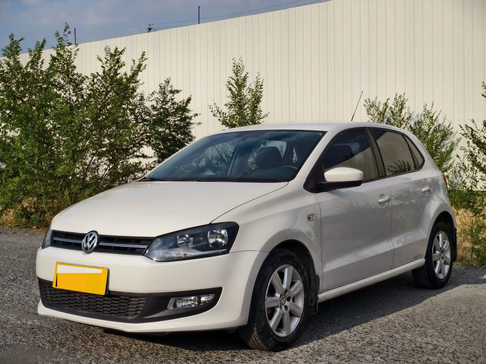 Volkswagen Polo 2014 Volkswagen Polo 2014 car image