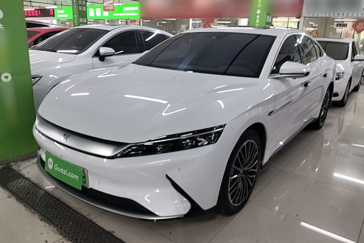 BYD Han 2022 car image #2