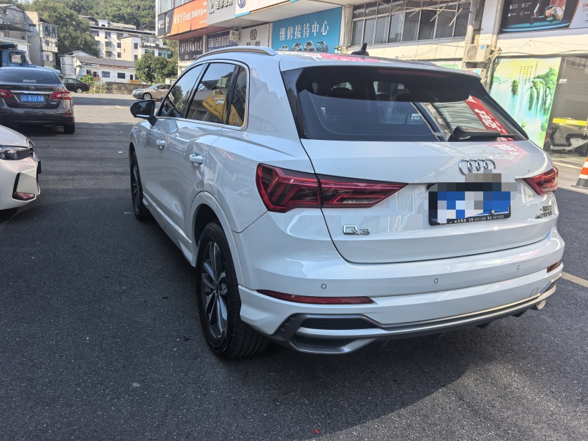 Audi Q3 2023 #2 Audi Q3 2023 изображение автомобиля #2