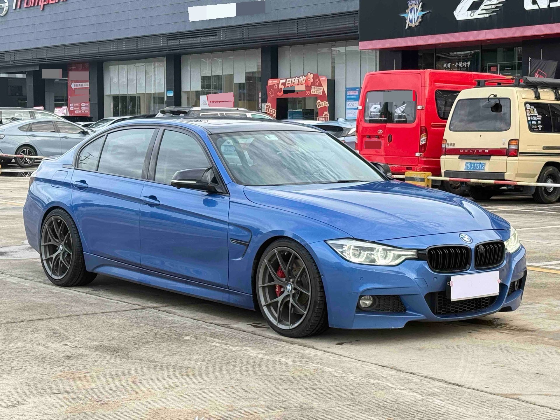 BMW 3 Series 2018 car image #3