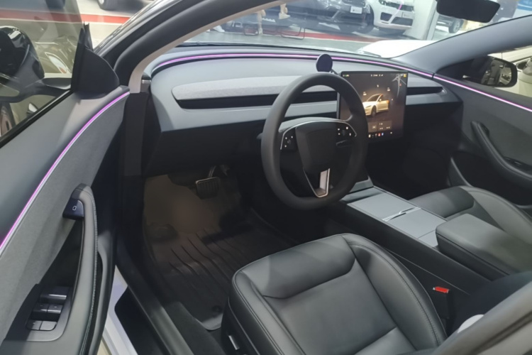 Tesla Model 3 2024 #12 Tesla Model 3 2024 car image #12