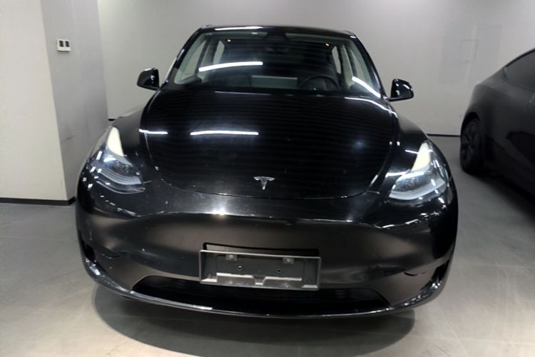 Tesla Model Y 2024 #3 Tesla Model Y 2024 car image #3