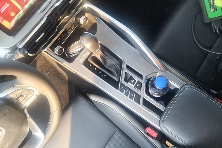 GEELY Coolray 2020 #14 GEELY Coolray 2020 صورة سيارة #14