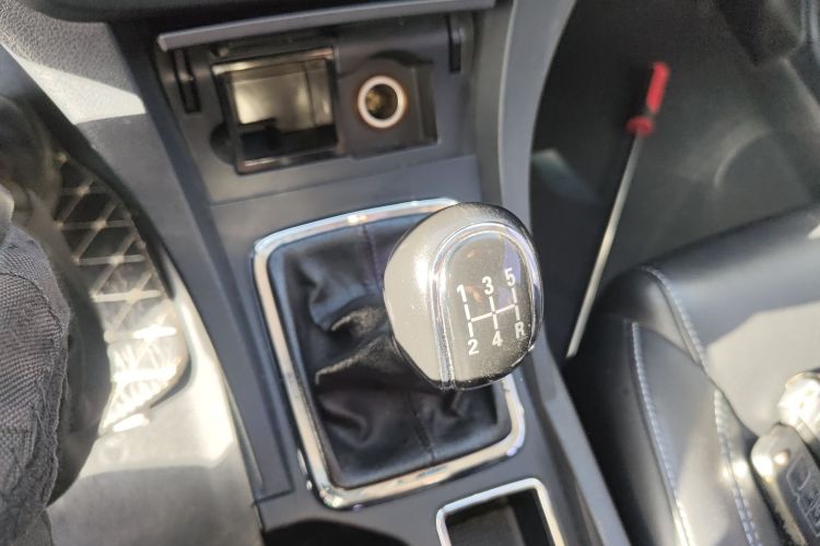GEELY Emgrand 2017 #14 GEELY Emgrand 2017 car image #14