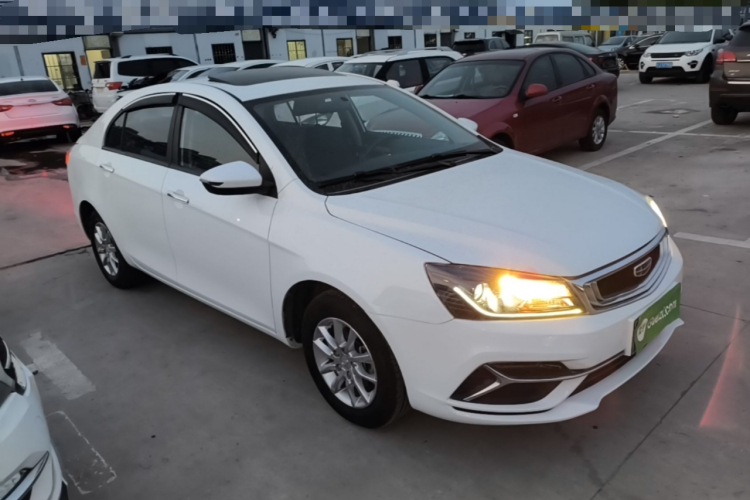GEELY Emgrand 2020 #4 GEELY Emgrand 2020 car image #4