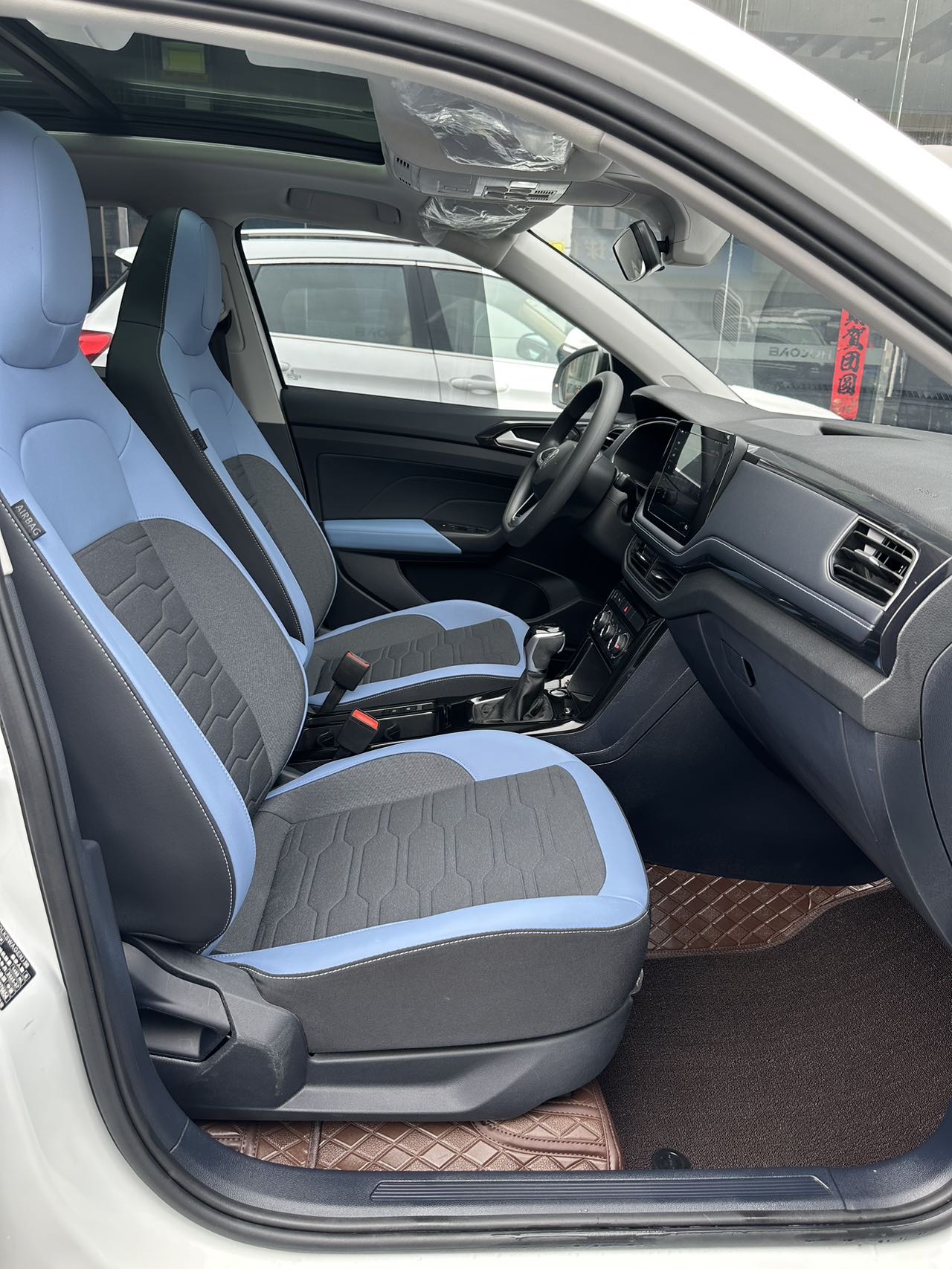 Volkswagen Tharu 2025 imagen de coche #7