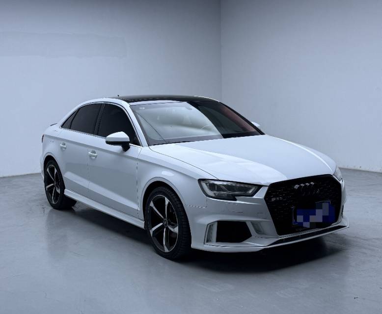 Audi A3 2019 immagine di auto #3