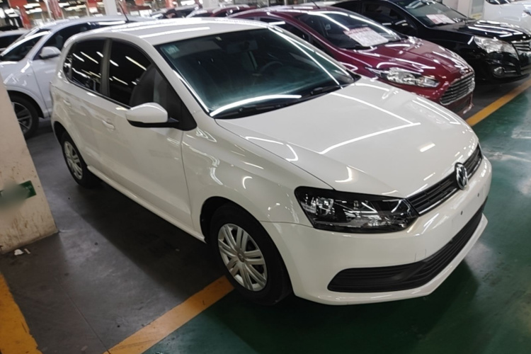 Volkswagen Polo 2019 car image #6