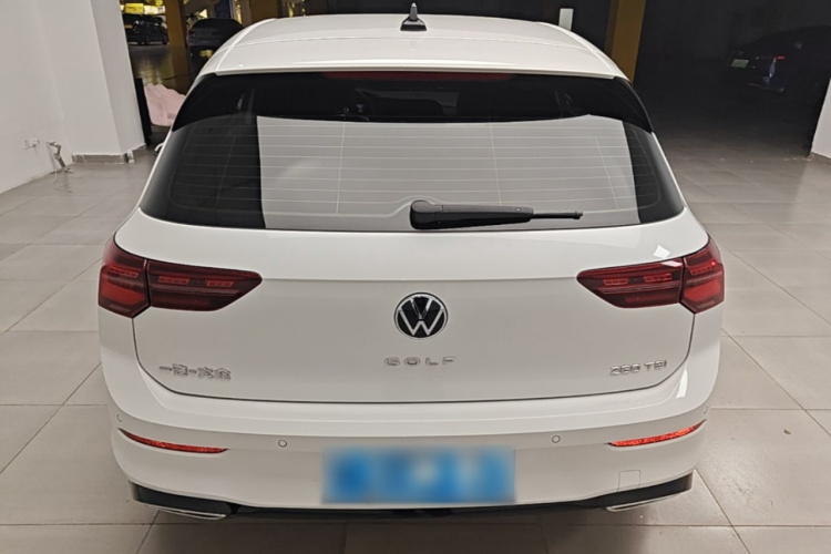 Volkswagen Golf 2021 car image #4