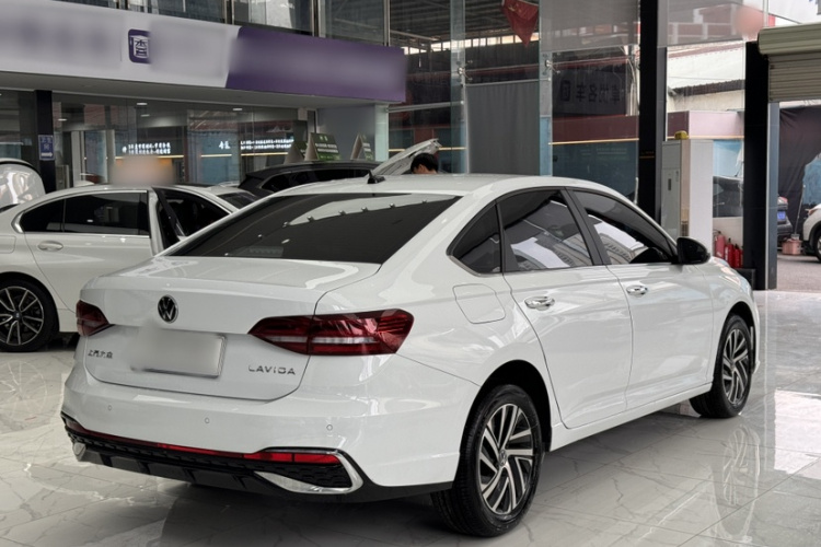 Volkswagen Lavida 2024 car image #9