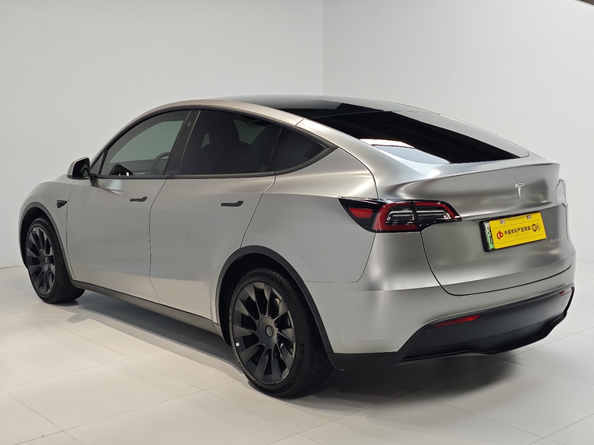 Tesla Model Y 2023 #6 Tesla Model Y 2023 car image #6