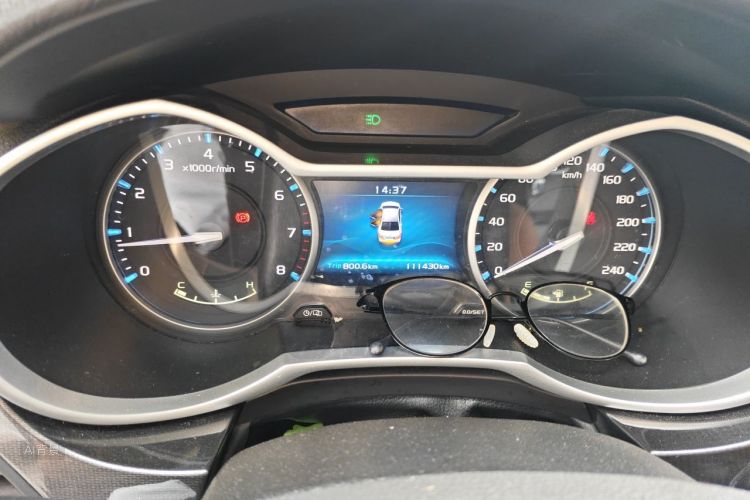 GEELY Emgrand 2016 #13 GEELY Emgrand 2016 car image #13
