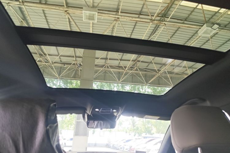 BYD Han 2023 car image #18