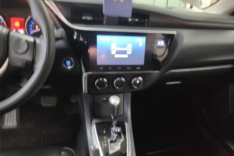 Toyota Corolla 2019 #17 Toyota Corolla 2019 car image #17