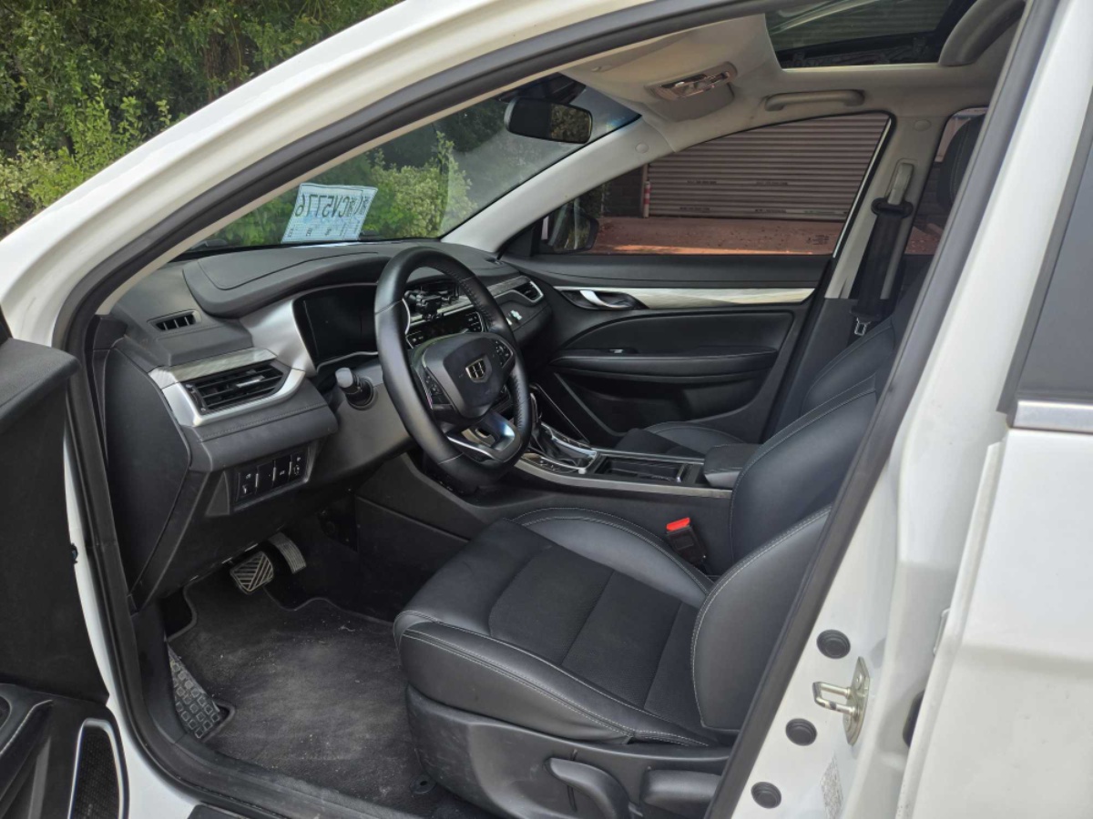 GEELY Emgrand 2019 #7 GEELY Emgrand 2019 car image #7