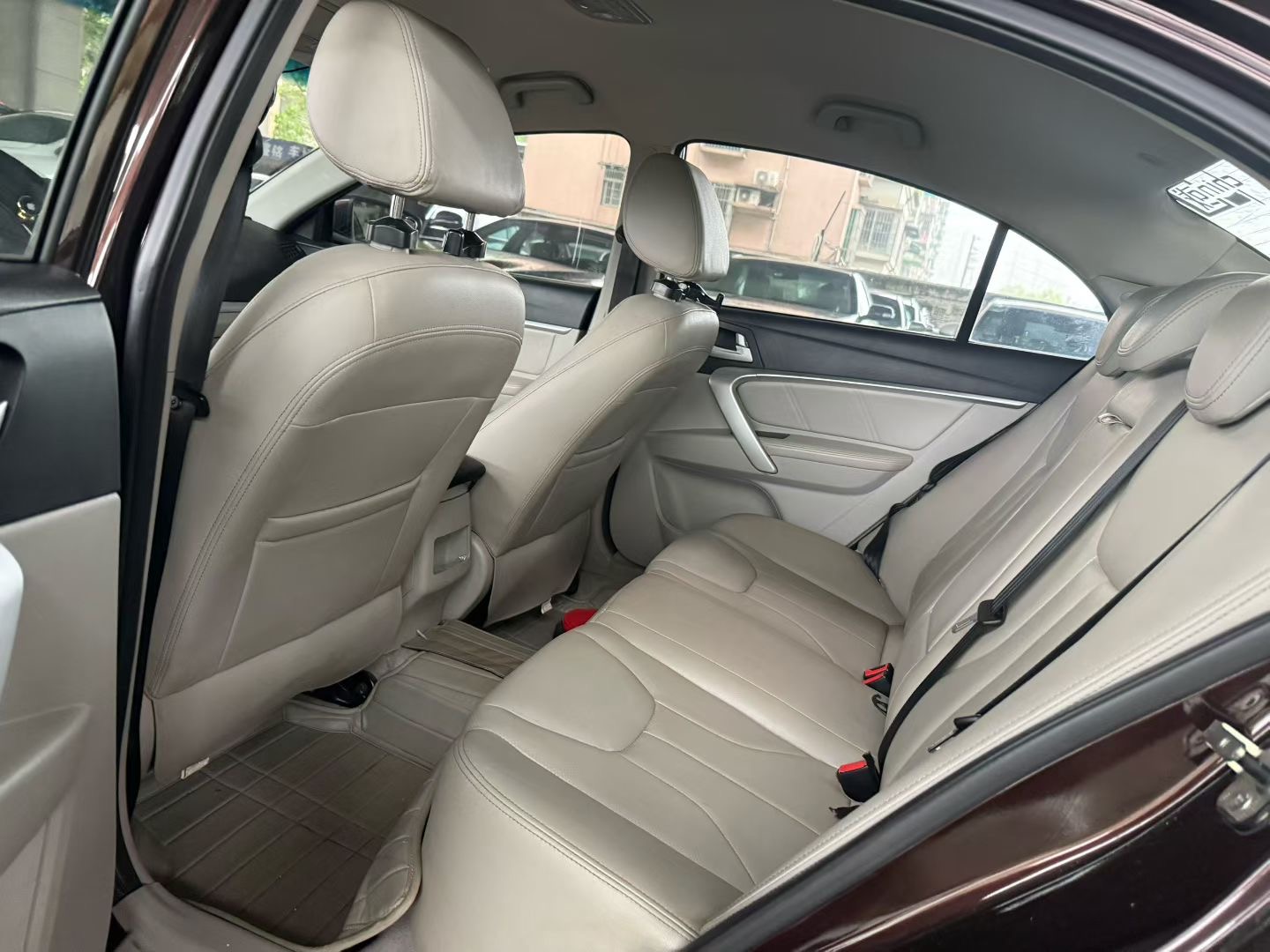 GEELY Emgrand 2016 car image #6