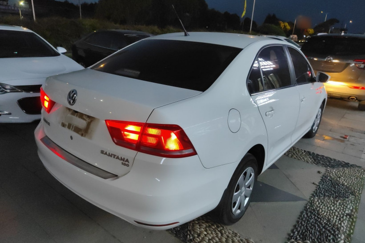 Volkswagen Santana 2016 صورة سيارة #7