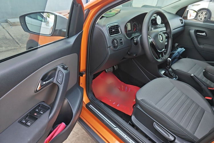 Volkswagen Polo 2016 #16 Volkswagen Polo 2016 изображение автомобиля #16