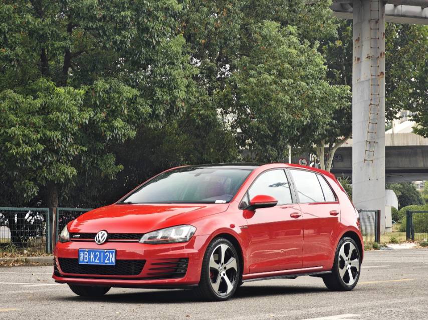 Volkswagen GolfGTI 2016 car image #3