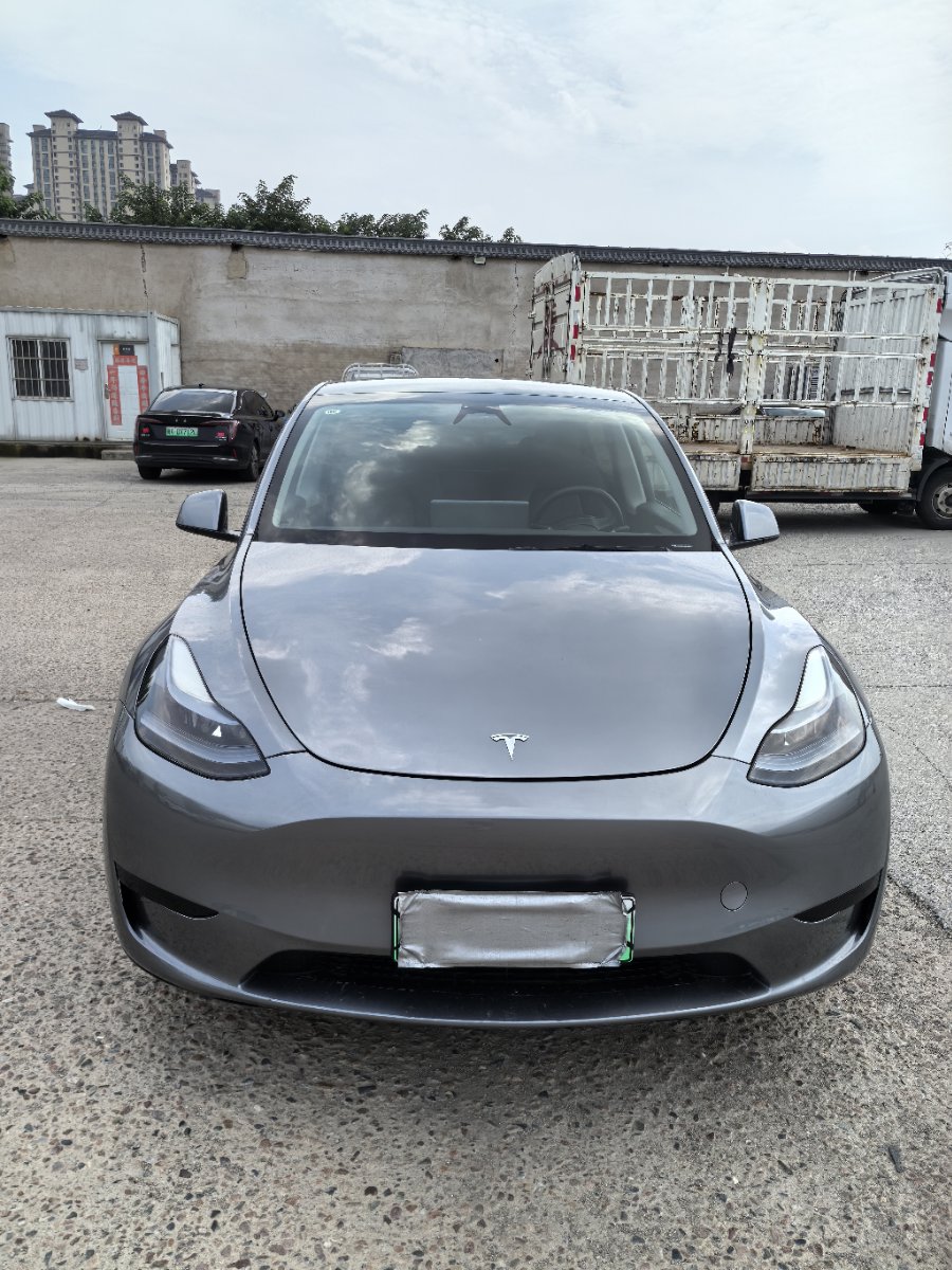 Tesla Model Y 2024 car image #5