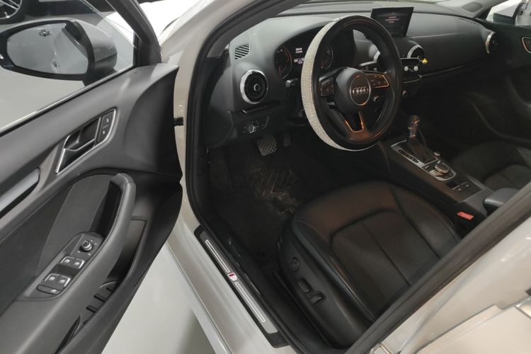 Audi A3 2020 car image #16