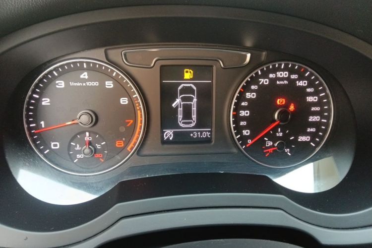 Audi Q3 2017 #12 Audi Q3 2017 car image #12